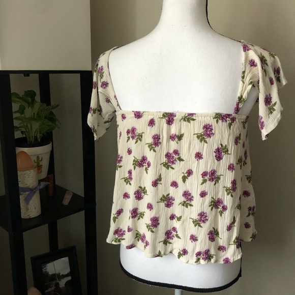 *LOST IN LUNAR* Ivory Floral Blouse Top Size M - Picture 2 of 3